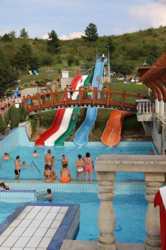 Favorite Vendégház (Favorite Vendeghaz) in โปรอสซโล่