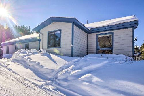 Cozy Retreat with Fireplace - Shuttle to Breck! - image 3