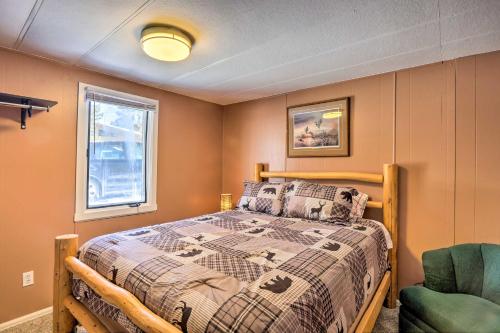 Cozy Retreat with Fireplace - Shuttle to Breck! - image 7
