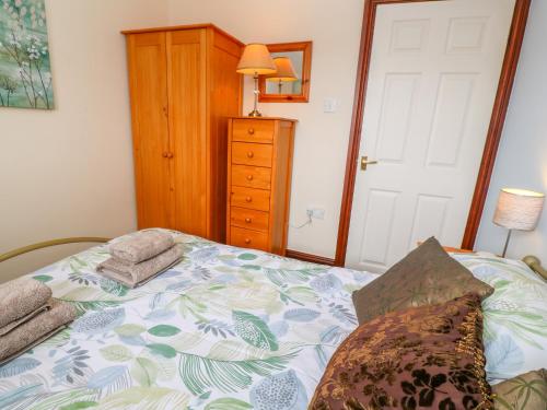 Mossley Cottage - image 3