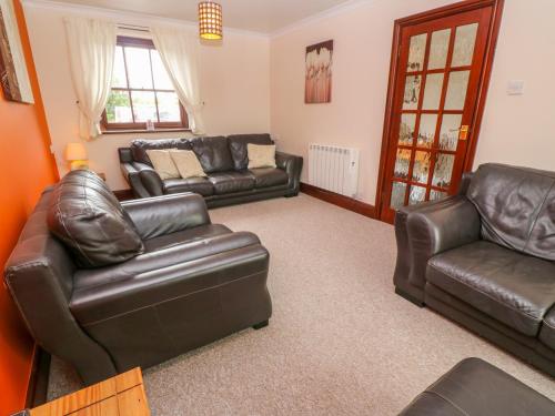 Mossley Cottage - image 8