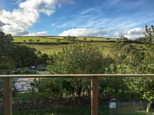 1 Valley View - image 7