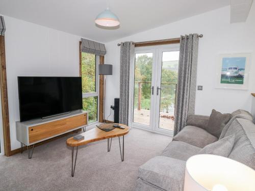 1 Valley View - image 4