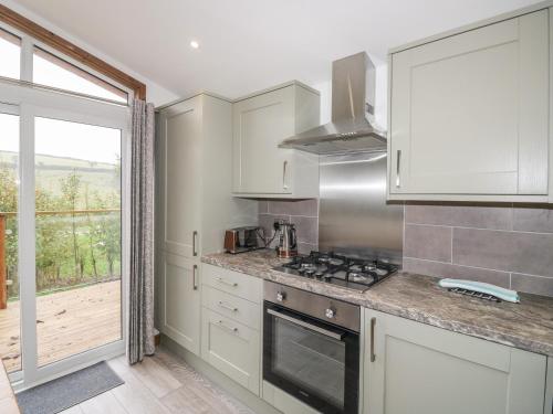 1 Valley View - image 6