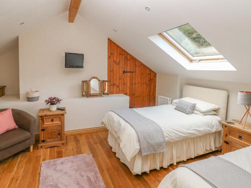 Little Brook Cottage - image 14
