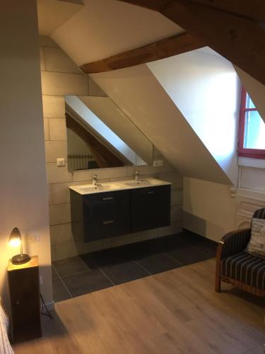 Le Vieux Saule in แซ็ง-โซแวร์-ออง-ปุยแซย์