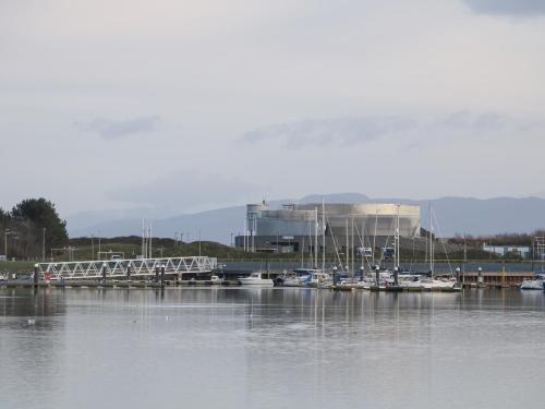 8 Marina View - image 4