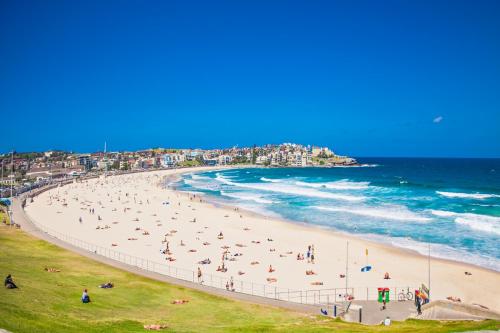 Bondi Beach Studio King Suite 1 - image 3