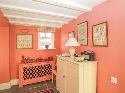 23 Clifford Chambers - image 6