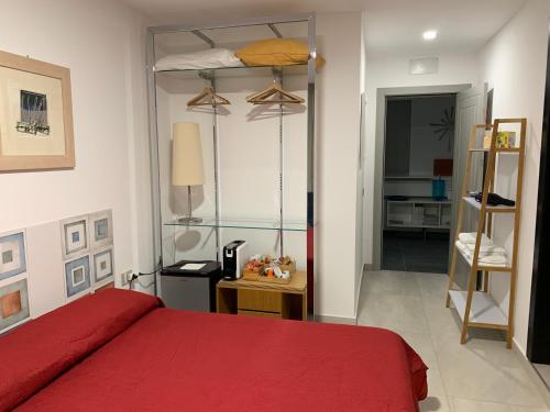 P. ROOM, Benevento