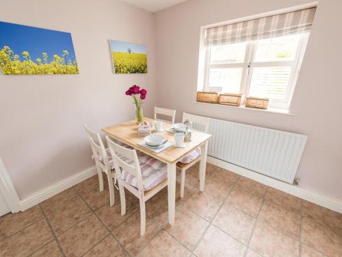Dove Farm Cottage