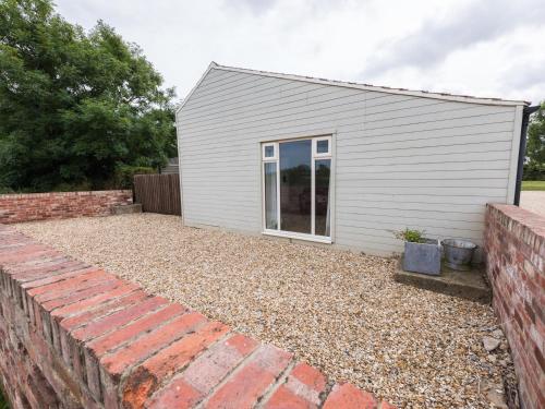 Dove Farm Cottage - image 4