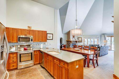 Luxury 3BR- Steps From Gondola in River Run Village condo - image 6
