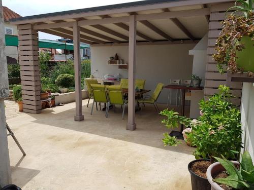 Apartments by the sea Pakostane Biograd - 18020 Pakoštane