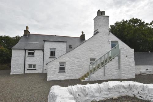 The Old Farmhouse Kitchen