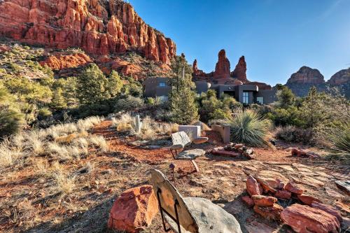 Amazing Views & On-Site Hiking: Sedona Studio, Sedona