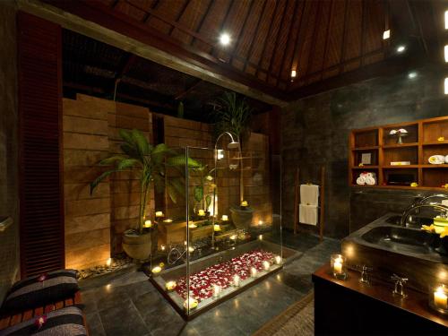 Raj Three-Bedroom Villa with Private Pool image 8