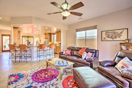 Lavish Escape with Pool 1 Mi to Old Town La Quinta! in La Quinta, USA