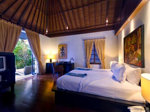 Raj Three-Bedroom Villa with Private Pool image 6