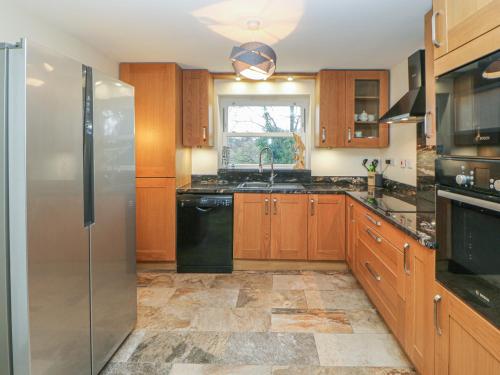 Sycamore Cottage - image 10