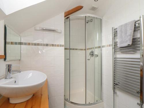 The Honeypot Cottage - image 7