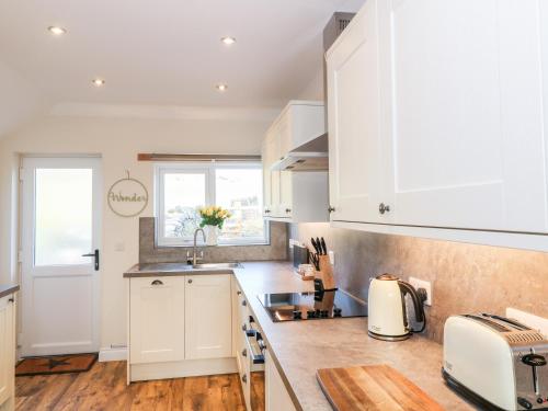 Glebe Cottage - image 5