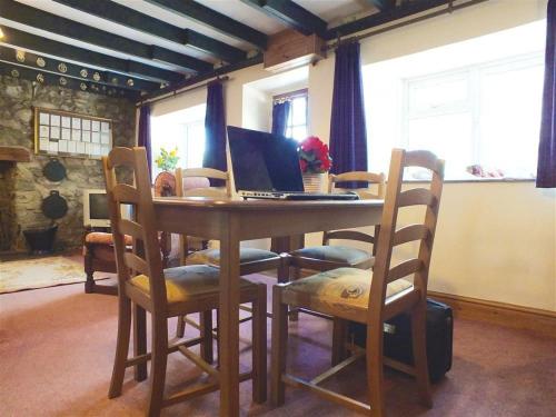 Granston Cottage - image 14