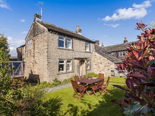 Grove Farm Cottage, , West Yorkshire