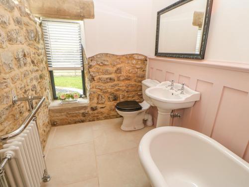 Briar Barn - main image