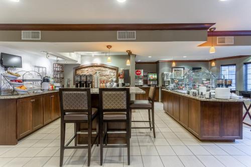 Staybridge Suites Davenport an IHG Hotel - image 8