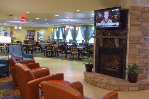 Holiday Inn Express Pittsburgh West - Greentree, an IHG Hotel