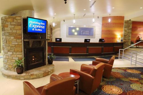 Holiday Inn Express Pittsburgh West - Greentree, an IHG Hotel