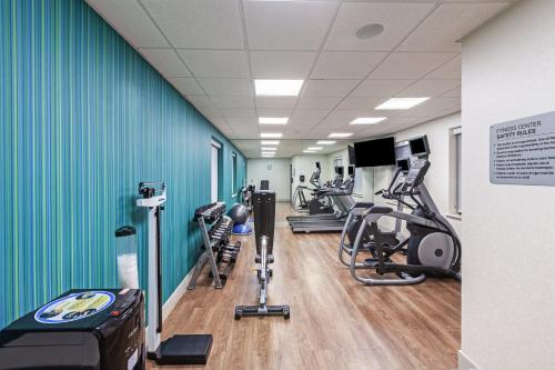 Holiday Inn Express & Suites Longview South I-20 an IHG Hotel - image 3
