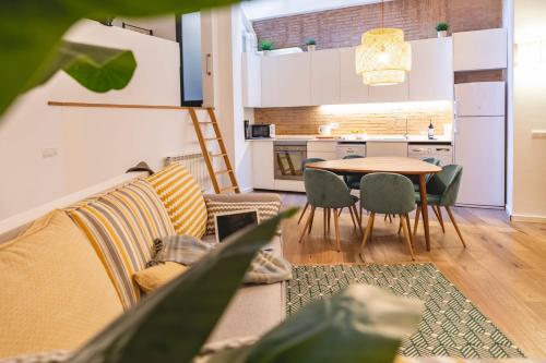  Bravissimo Sacsimort in Girona