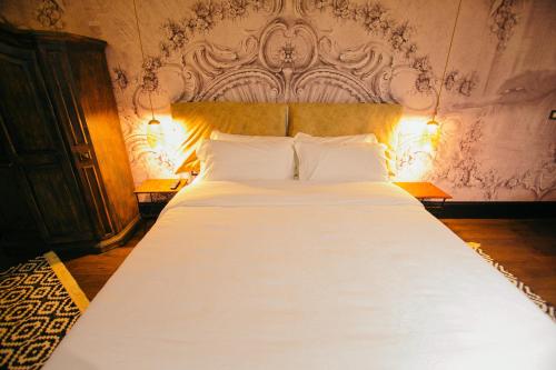 Hotel Cathedral - image 11