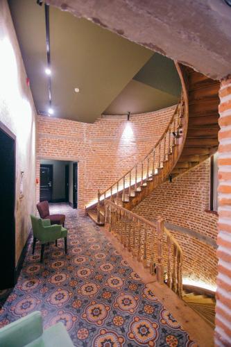 Hotel Cathedral - image 6