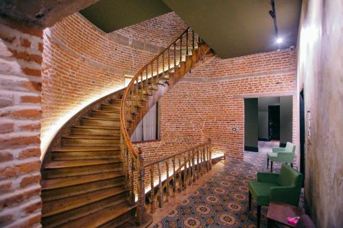 Hotel Cathedral - image 9