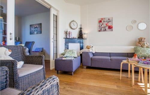 Beautiful home in Groede w/ WiFi and 4 Bedrooms - image 5