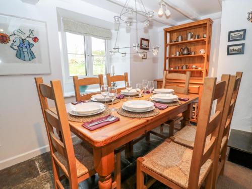 Elm Cottage - image 3