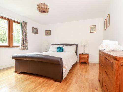 Ocean Blue - image 3