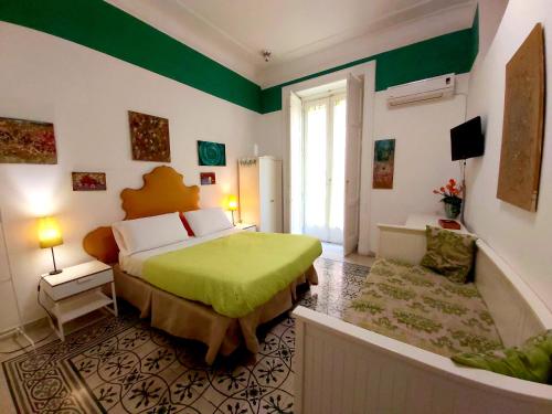 B&B Platamon, Naples