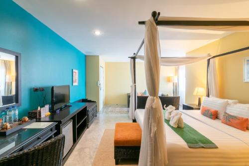 room detail thumbnail 0