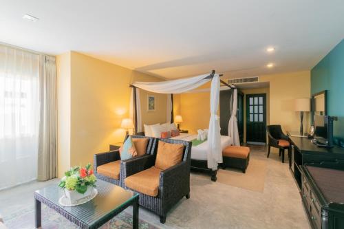 Baan PhuAnda Phuket image
