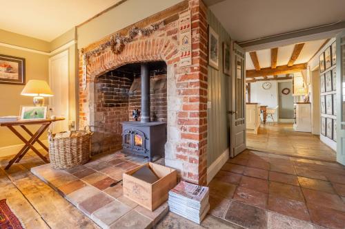 Grove Farm House - main image