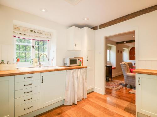 Chapel Cottage - main image