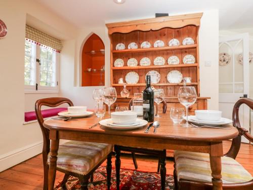 Chapel Cottage - image 10