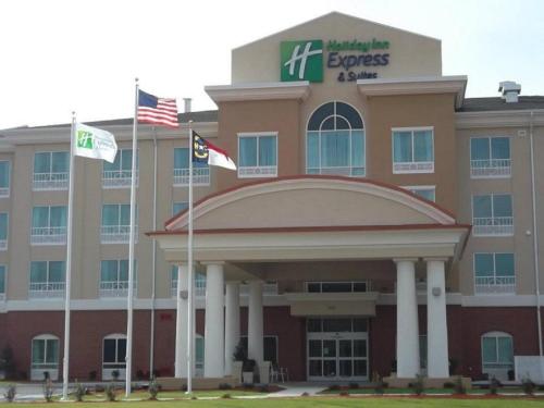 Holiday Inn Express & Suites - Smithfield/Selma, an IHG Hotel