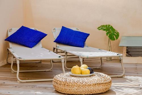 Lodging Apartments Amazing apartment by Ramblas with inner terrace - image 11