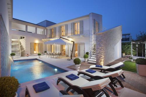 Villa Frida by HMZ Villas Porec