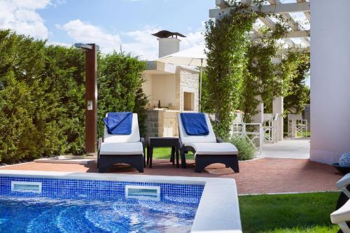 Villa Petra by HMZ Villas